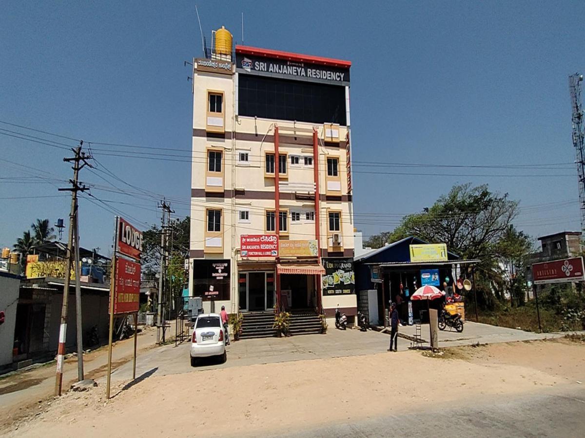 Anjaneya Comforts Shimoga Bagian luar foto
