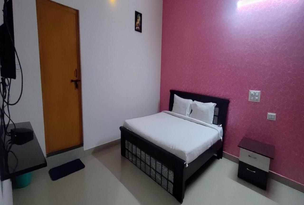 Anjaneya Comforts Shimoga Bagian luar foto